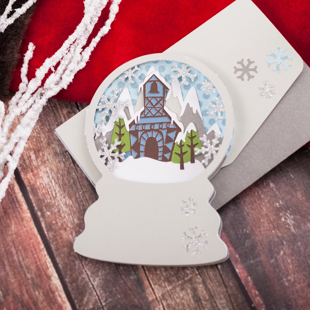 12 Days of Card Making: Snow Globe Card with Cricut
